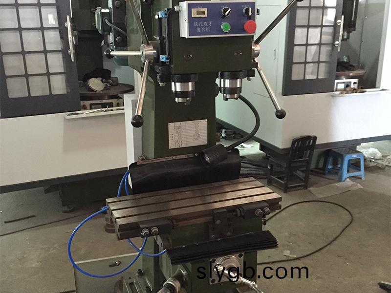 攻(gong)絲(si)機(ji)案例